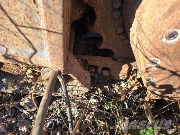 Hyundai HX 235 ALCR Escavadoras Midi 7t - 12t