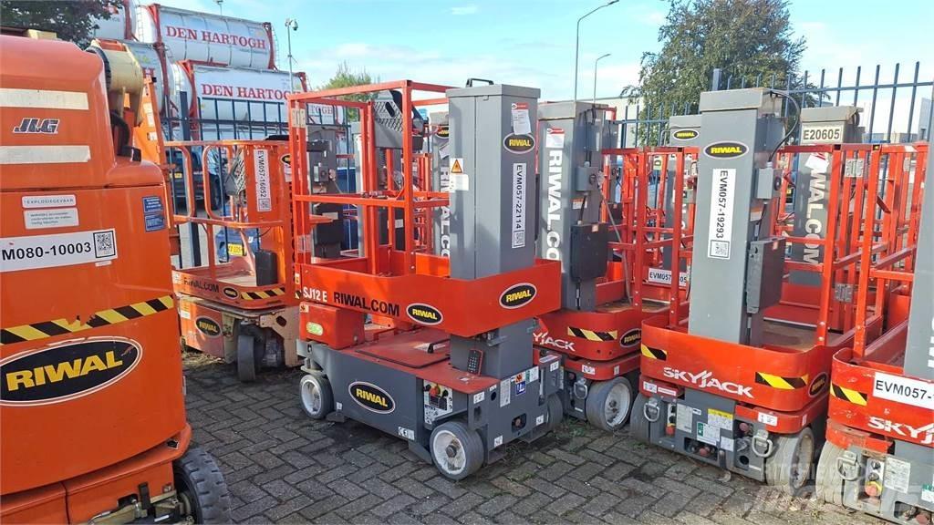 SkyJack SJ12 Outros elevadores e plataformas