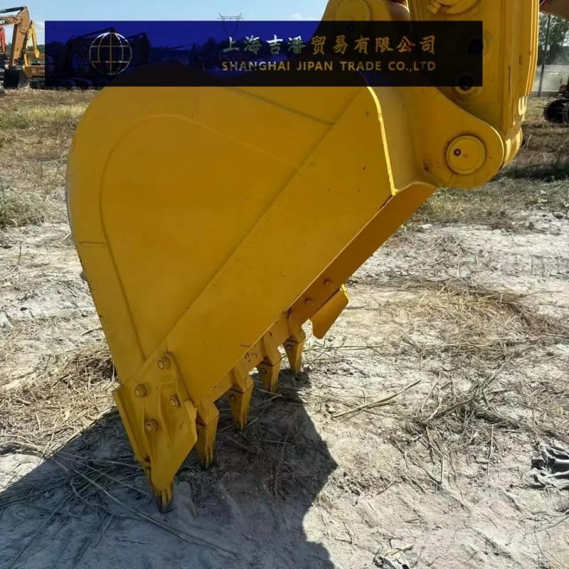 Komatsu PC 210 Escavadeiras de esteiras
