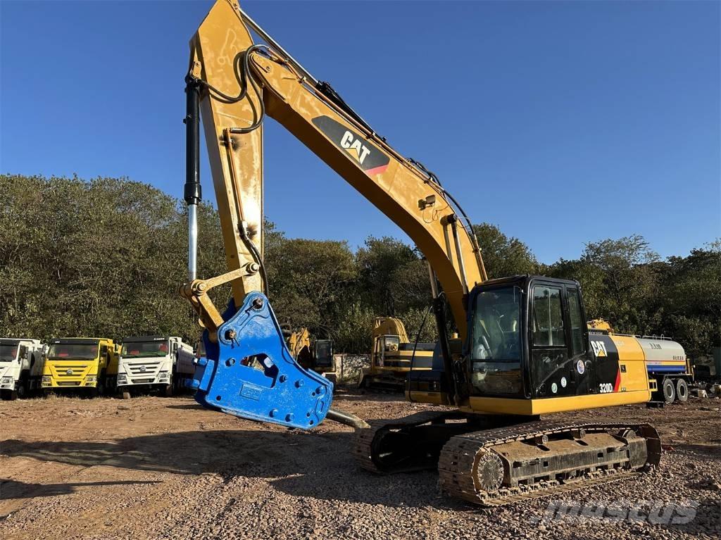 CAT 320D Escavadeiras de esteiras