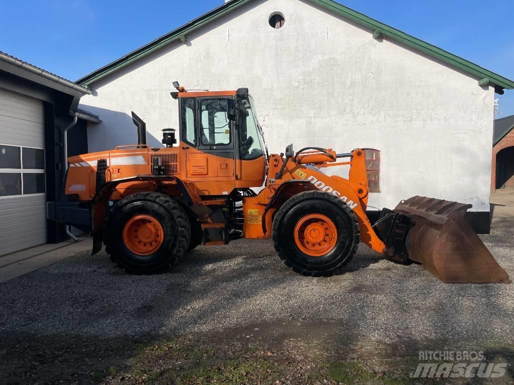 Doosan DL 250 15 Carregadeiras de rodas