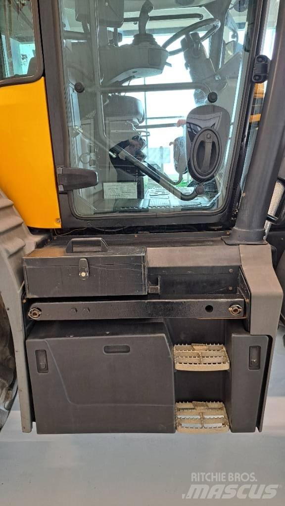 JCB Fastrac 4220 Tratores Agrícolas usados