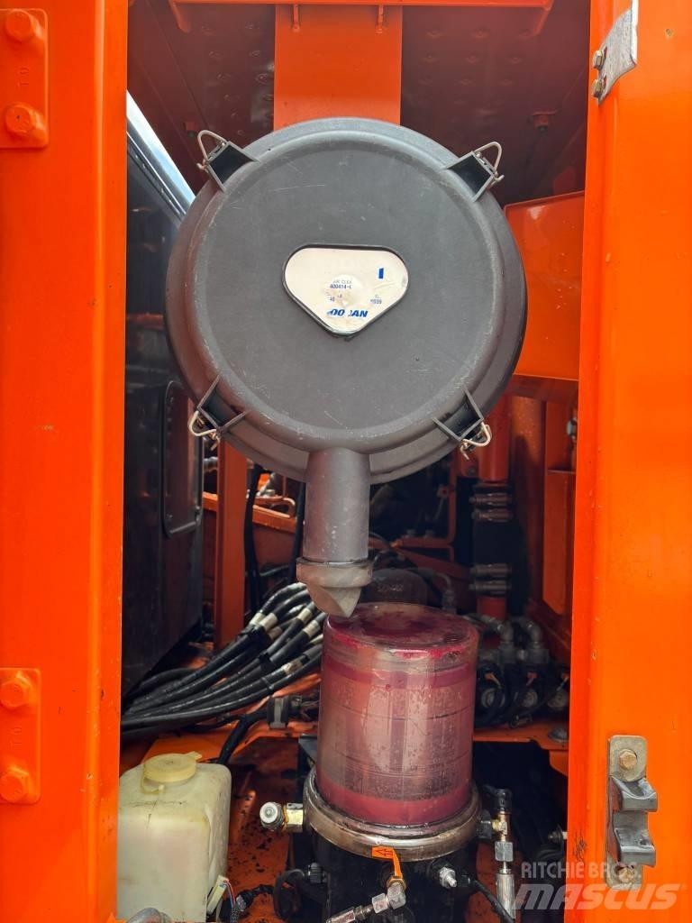Doosan DX 225 LC-3 Escavadeiras de esteiras