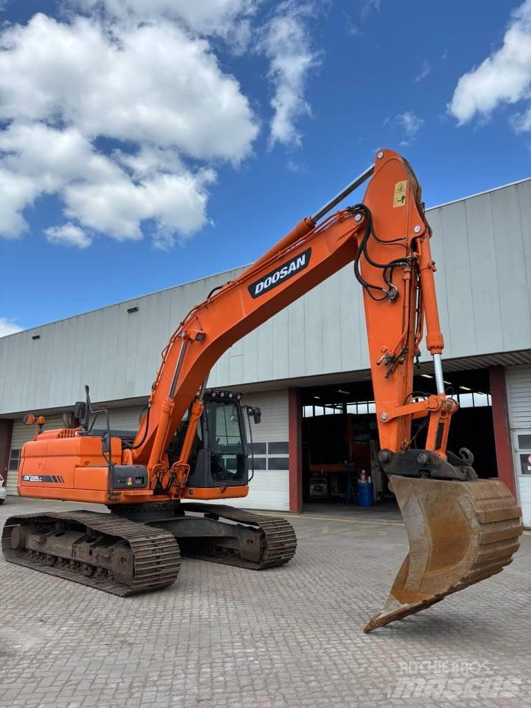 Doosan DX 225 LC-3 Escavadeiras de esteiras