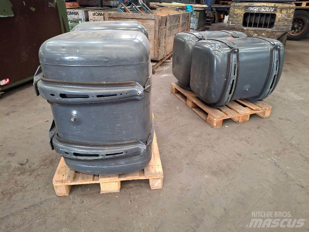 Mercedes-Benz 290L Tanques de combustível e aditivos