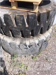 Bridgestone v Carregadeiras de rodas