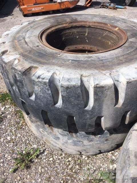 Bridgestone v Carregadeiras de rodas