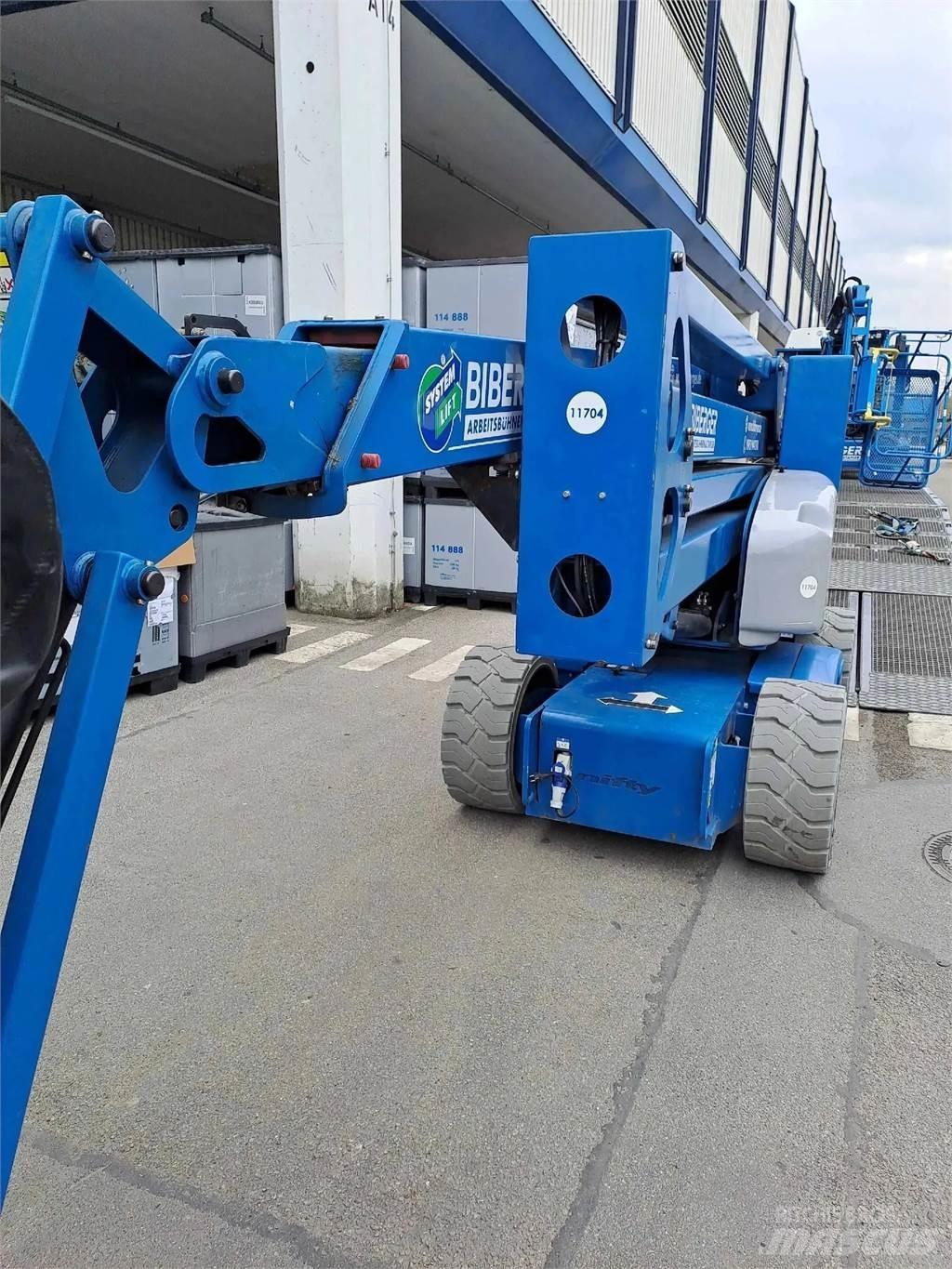  HR17NE Elevadores braços articulados