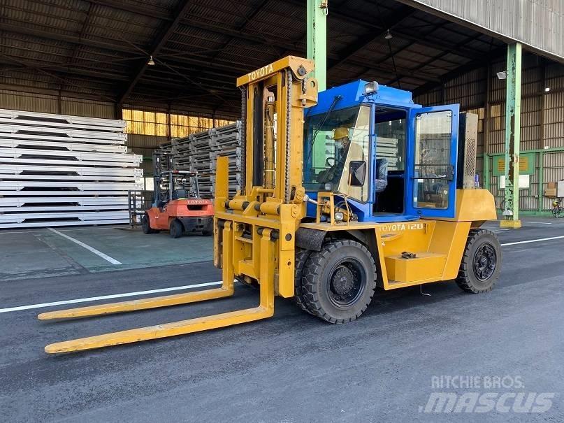 Toyota 4FD120 Empilhadores Diesel