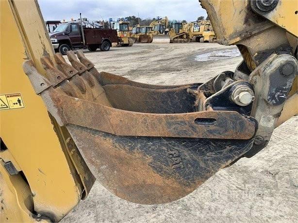 CAT 430 F Retroescavadeiras