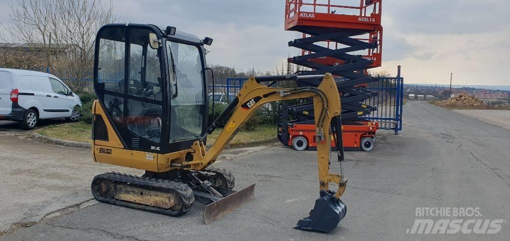 CAT 301.4 C Miniescavadeiras
