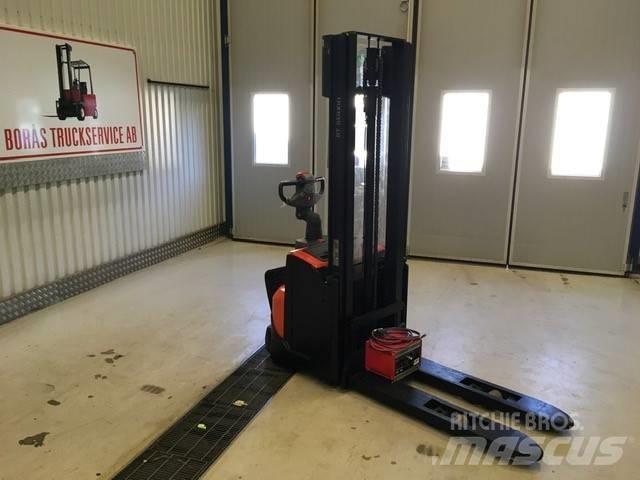 Toyota SWE 120 L Empilhador para operador externo