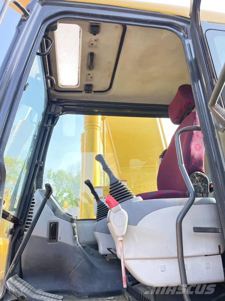 Komatsu PC 220-7 Escavadeiras de esteiras