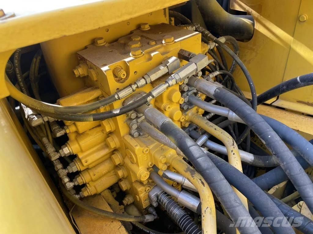 Komatsu PC 220-7 Escavadeiras de esteiras