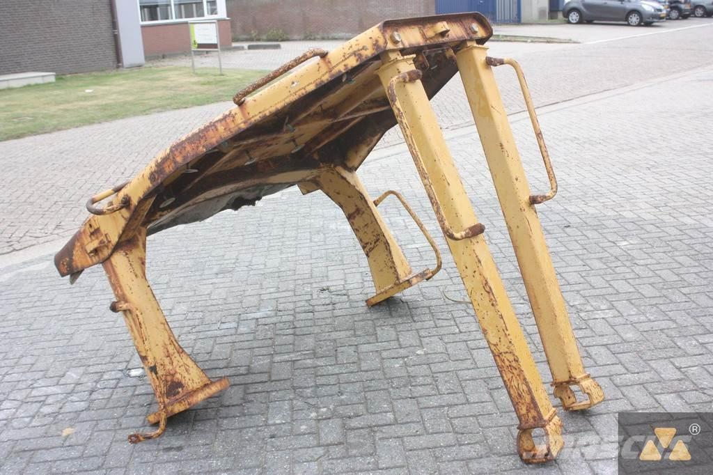 CAT D7H O-rops cab Cabines e interior