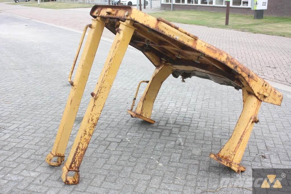 CAT D7H O-rops cab Cabines e interior