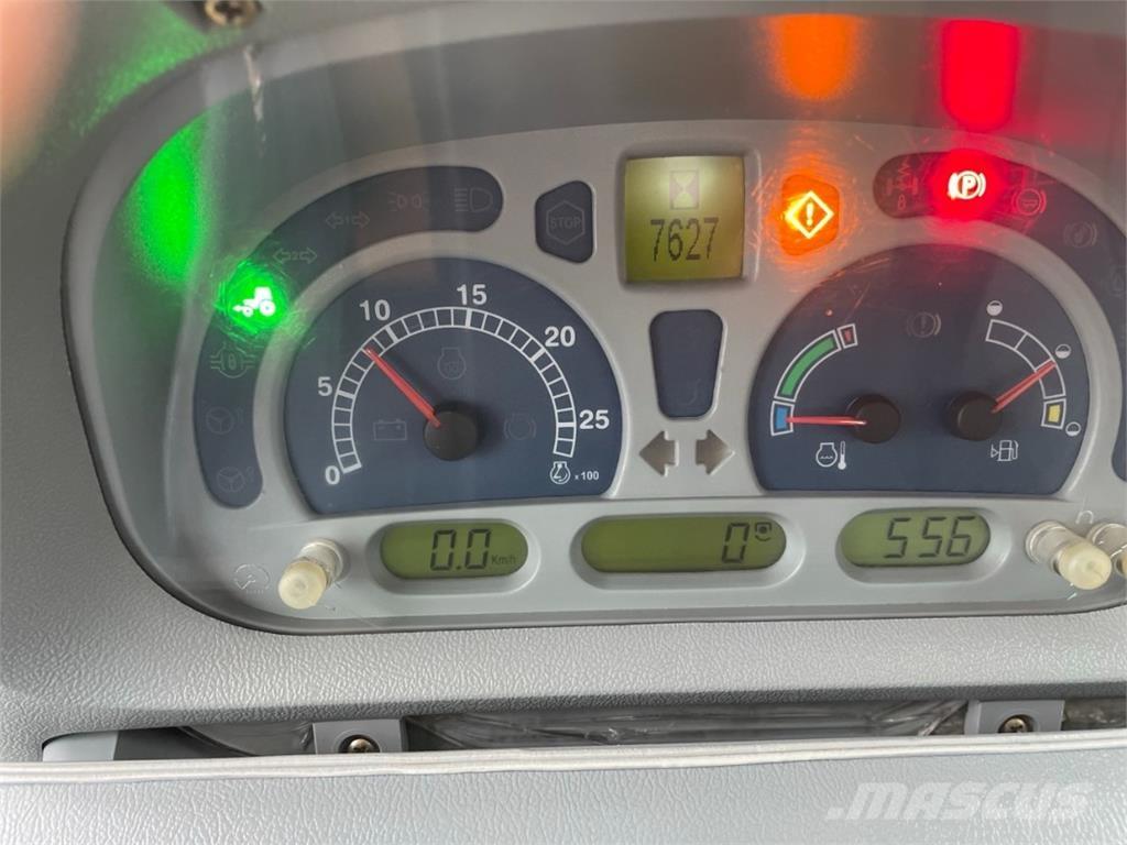 New Holland T7050 Tratores Agrícolas usados