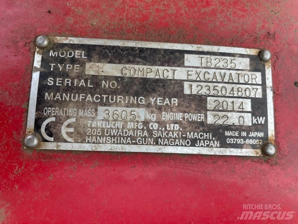 Takeuchi TB 235 Miniescavadeiras