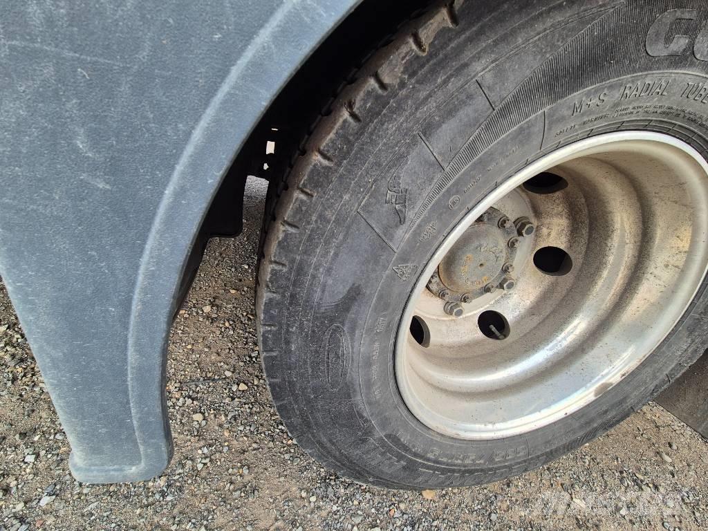 Ruthmann T 330 Plataformas aéreas montadas em camião