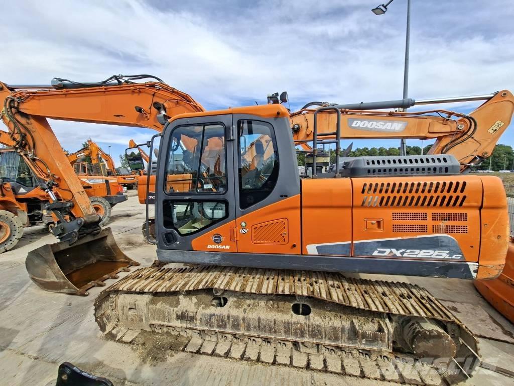Doosan DX 225 LC-5 Escavadeiras de esteiras