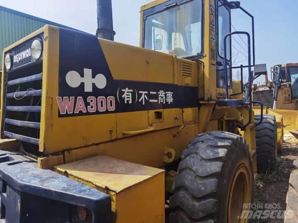 Komatsu WA 300 Carregadeiras de rodas