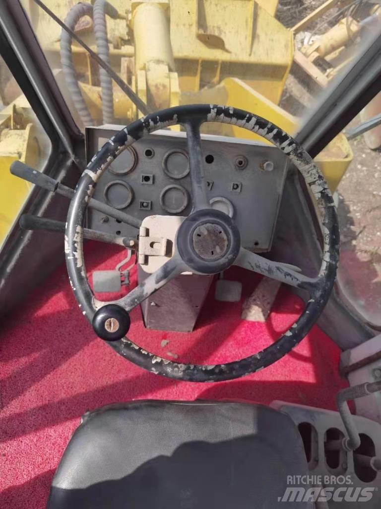 Komatsu WA 300 Carregadeiras de rodas