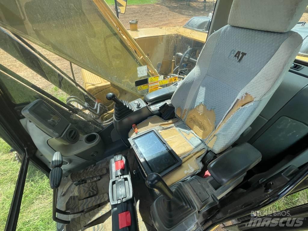 CAT 320 D L Escavadeiras de esteiras