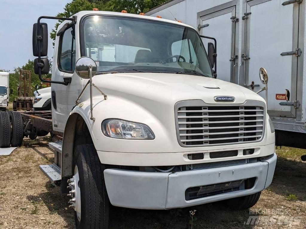 Freightliner M2106 Camiões de chassis e cabine