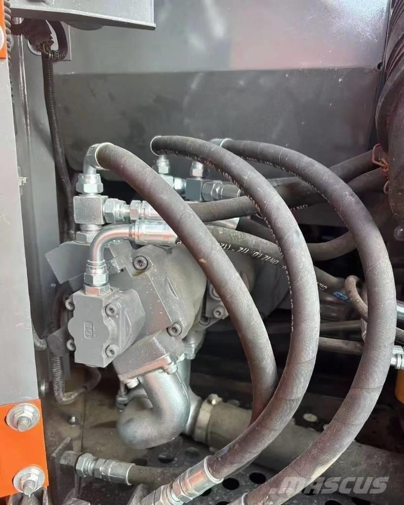 Hitachi 70 Miniescavadeiras