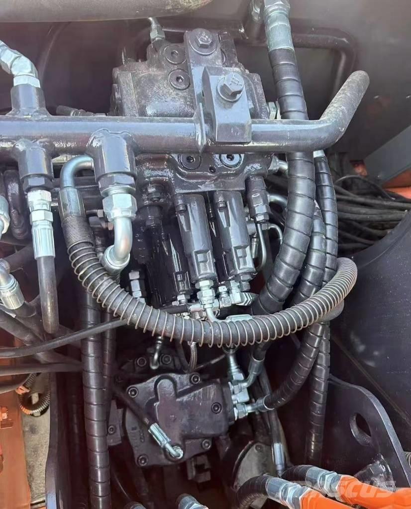 Hitachi 70 Miniescavadeiras