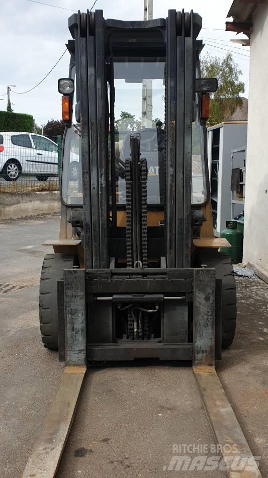 CAT GP 30 Empilhadores a gás