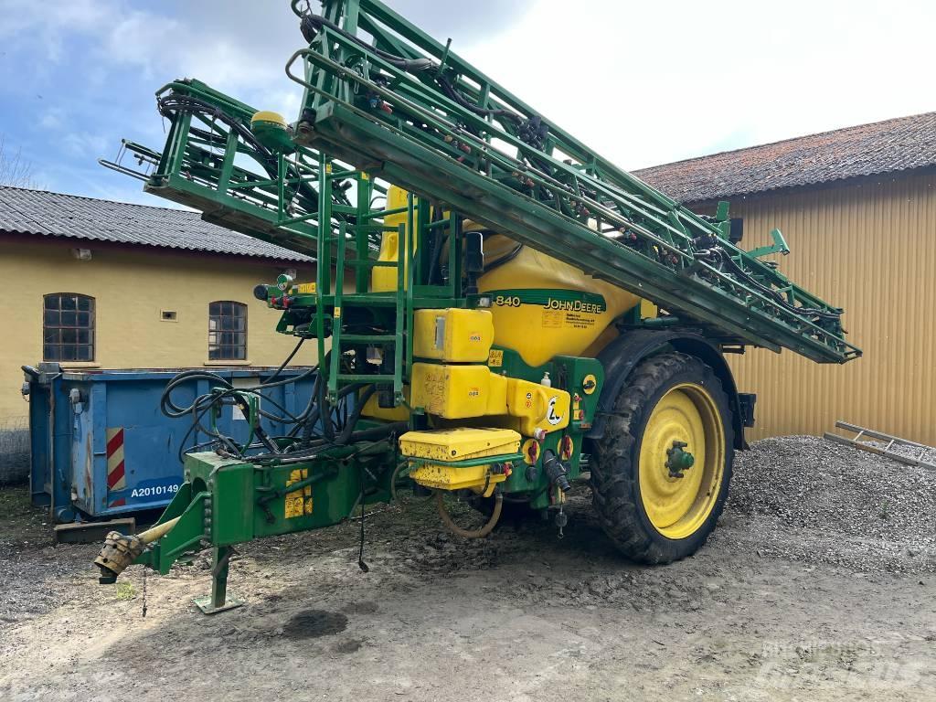 John Deere 840 Pulverizadores rebocados