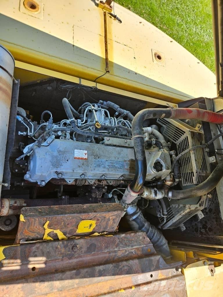 New Holland E 385 B Escavadeiras de esteiras