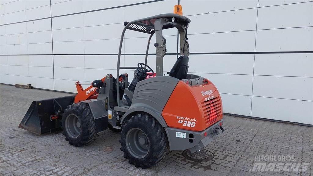 Weycor AR320 Agrar Carregadora multifunções