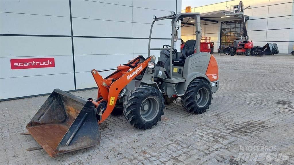 Weycor AR320 Agrar Carregadora multifunções