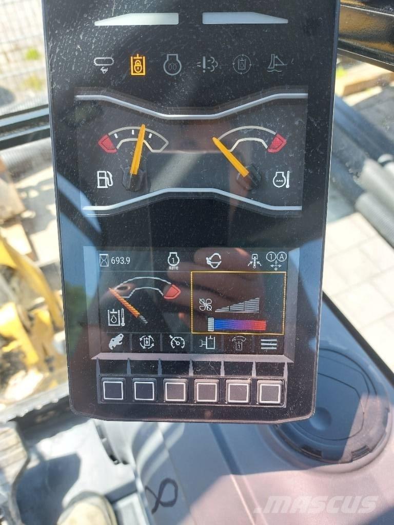 CAT 301.8 Miniescavadeiras