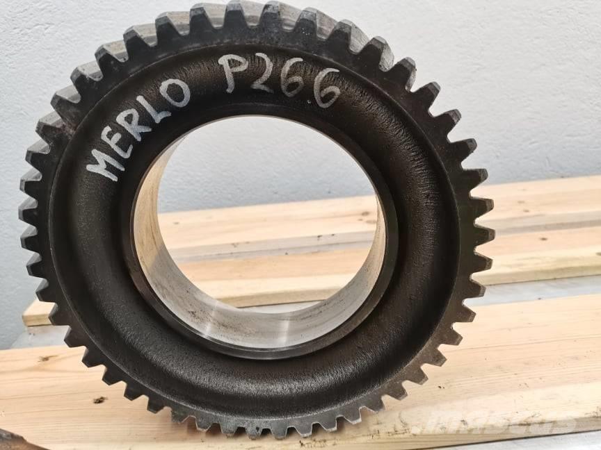 Merlo P 32.6 reducer Transmissăo