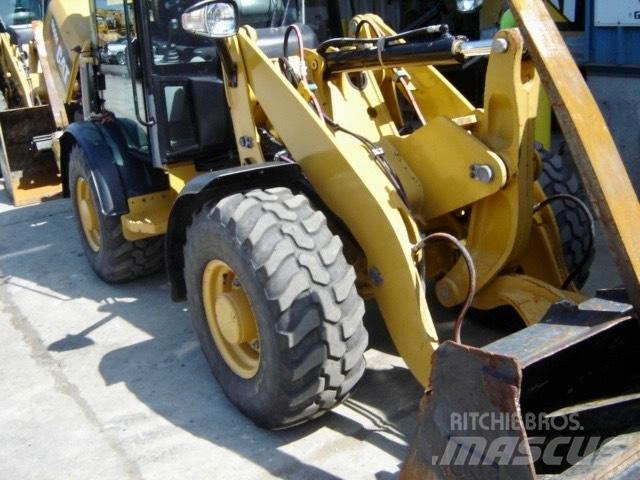 CAT 906 M Carregadeiras de rodas