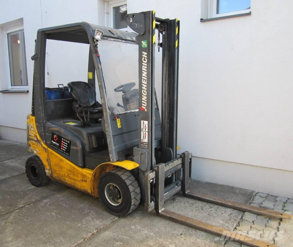 Jungheinrich TFG 316 Empilhadores a gás