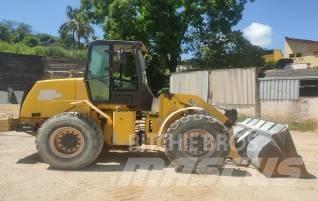 New Holland 12 D Carregadeiras de rodas