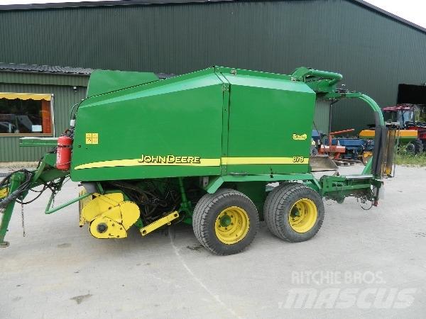 John Deere 678 Enfardadeira de rolos