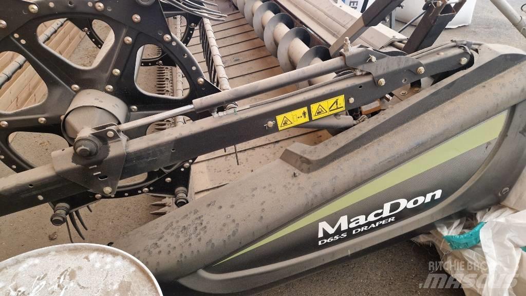 MacDon D 65 Ceifeiras debulhadoras compactas