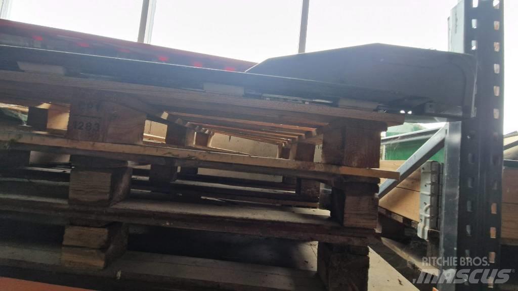 MacDon D 65 Ceifeiras debulhadoras compactas