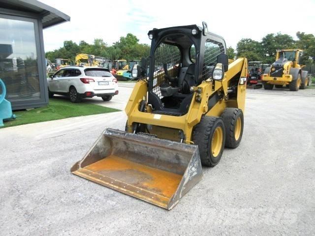 CAT 226 D Minicarregadeiras