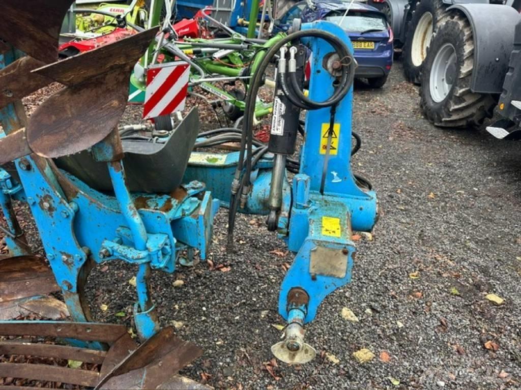 Lemken Opal 120 Charruas convencionais