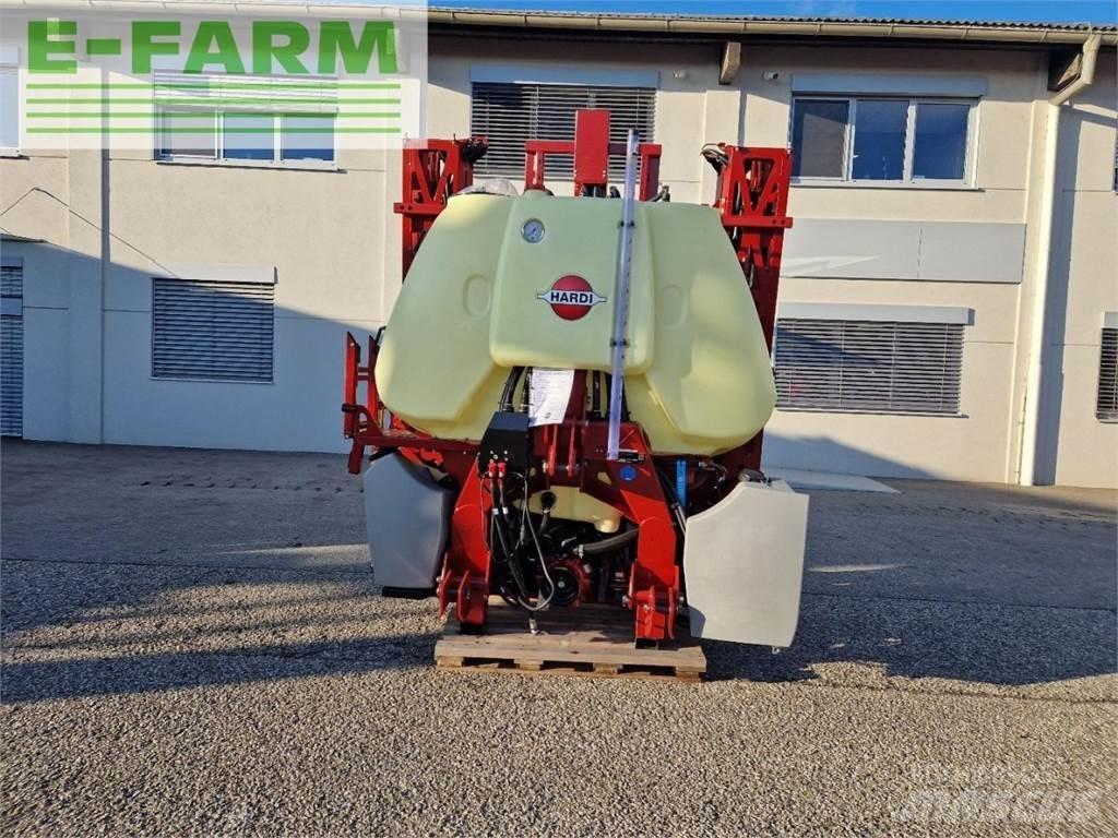 Hardi Mega 12 Pulverizadores rebocados