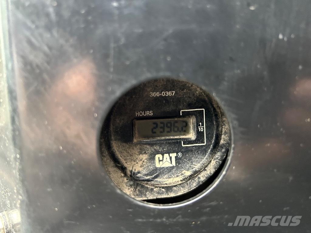 CAT 303.5 E CR Miniescavadeiras