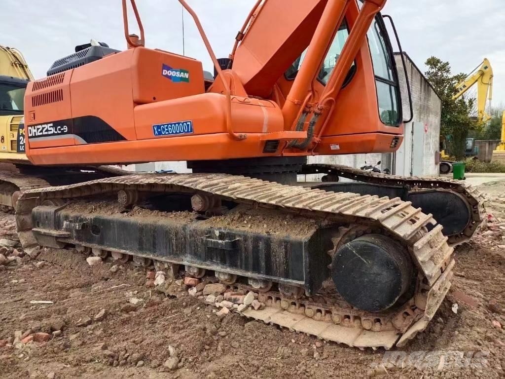 Doosan DX 225LC-9C Escavadeiras de esteiras