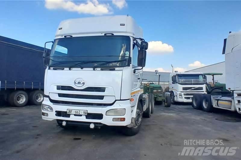 UD QUESTER GWE440 Outros Camiões