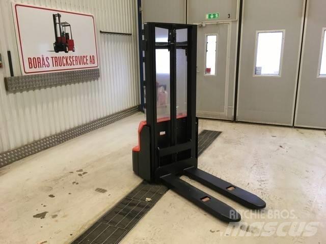 Noblelift PSE 12 N Empilhador para operador externo